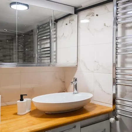 Appartamento Near The Historical Elevator With A Sea View